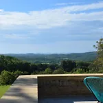 Couette-café Le Clos De La Tour 3*