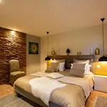 Bed and Breakfast Le Clos De La Tour 3*