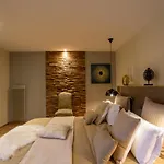 Le Clos De La Tour Bed and Breakfast Sainte-Nathalène