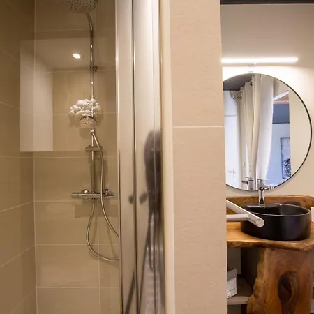 Le Clos De La Tour 3* Sainte-Nathalène