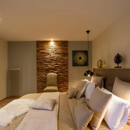 Le Clos De La Tour ベッド・アンド・ブレックファスト Sainte-Nathalène