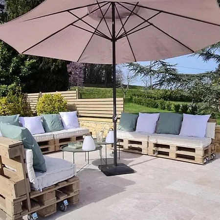 Le Clos De La Tour Bed & Breakfast Sainte-Nathalène