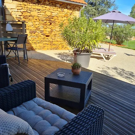 Le Clos De La Tour Bed & Breakfast Sainte-Nathalène