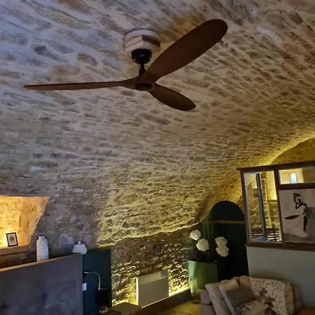 Bed and Breakfast Le Clos De La Tour 3*