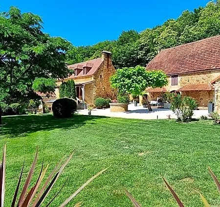 Le Clos De La Tour Sainte-Nathalène