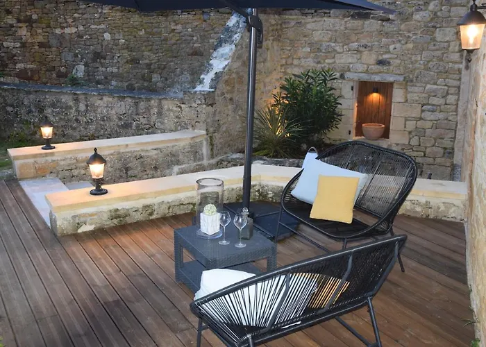 Le Clos De La Tour Bed & Breakfast Sainte-Nathalène