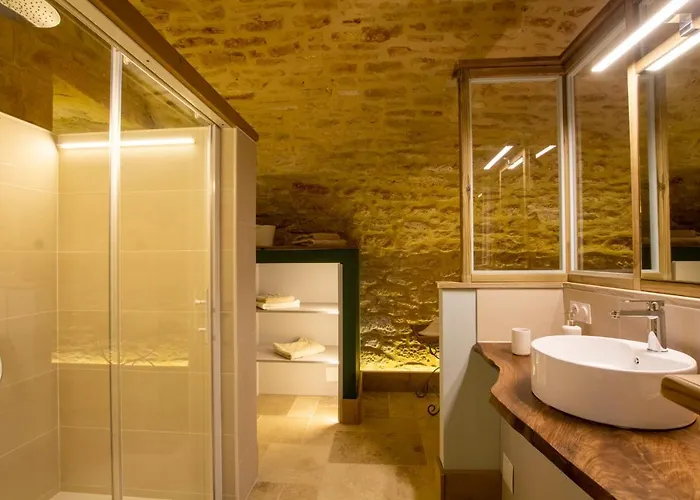 Le Clos De La Tour Bed & Breakfast Sainte-Nathalène