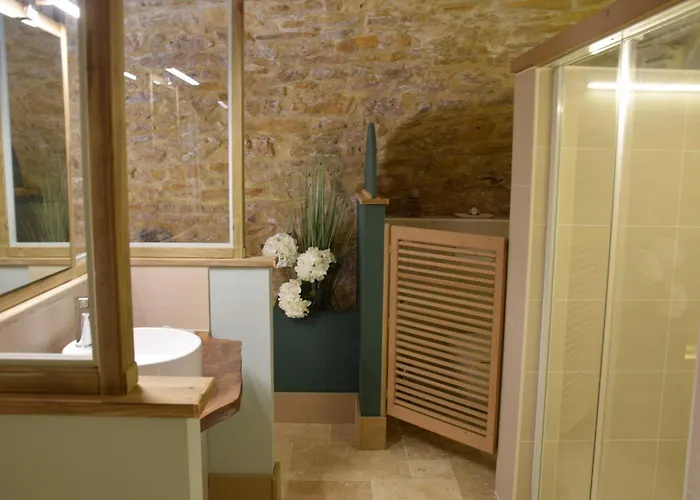 Bed & Breakfast Le Clos De La Tour 3*