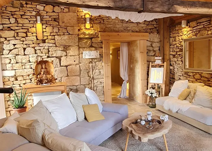 Le Clos De La Tour Bed & Breakfast Sainte-Nathalène