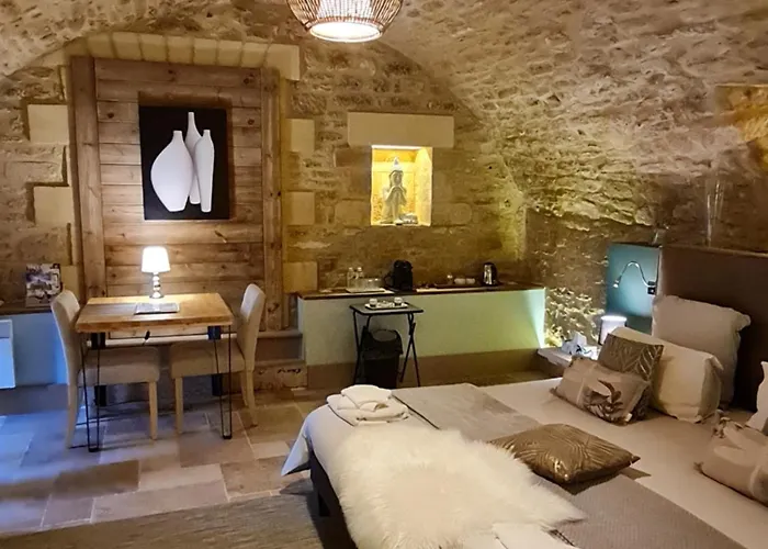 Le Clos De La Tour 3* Sainte-Nathalène