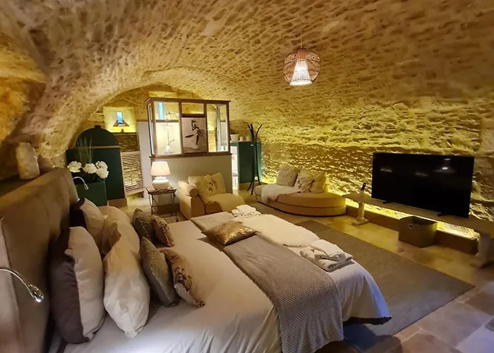 Le Clos De La Tour Couette-café 3*